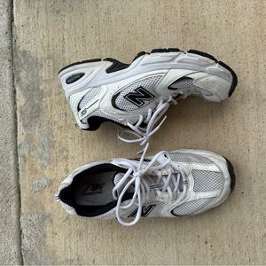 New Balance 530s White and Black Athletic Shoes